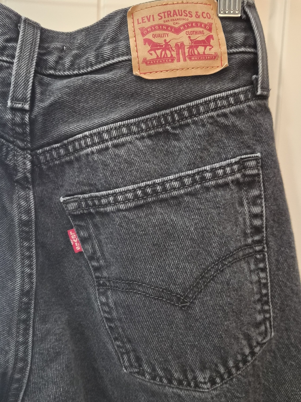Levi's '94 BAGGY Black Washed Jeans Sz 29